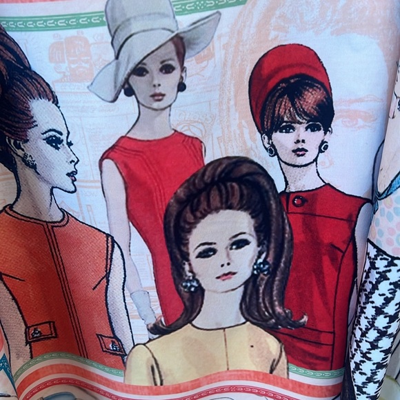 Cute summer dress or cover-up - Picture 2 of 3